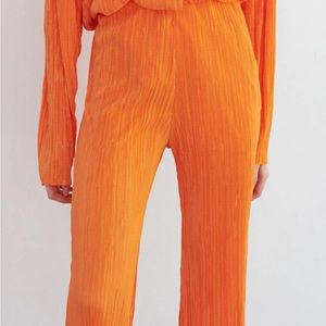 NWOT Storets Orange Plisse Pants